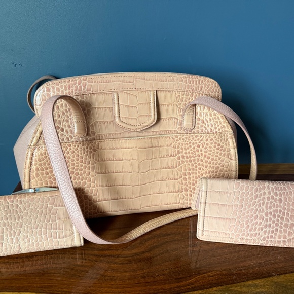 Brighton Leather Purse with coin purse and check book cover - Picture 2 of 3